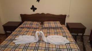 Хостелы F & F Hostel Ереван Двухместный номер с 1 кроватью-6